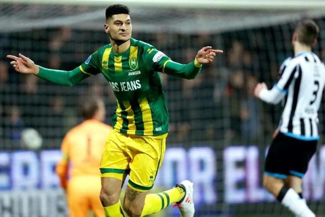 劳森15+12齐麟15分新疆力克首钢 张才仁24分